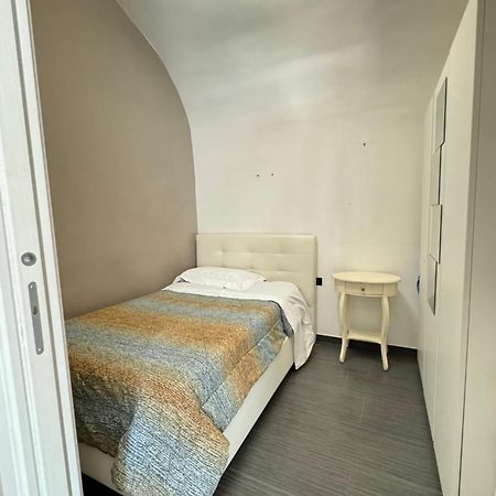 Plebiscito Home Наполи Екстериор снимка