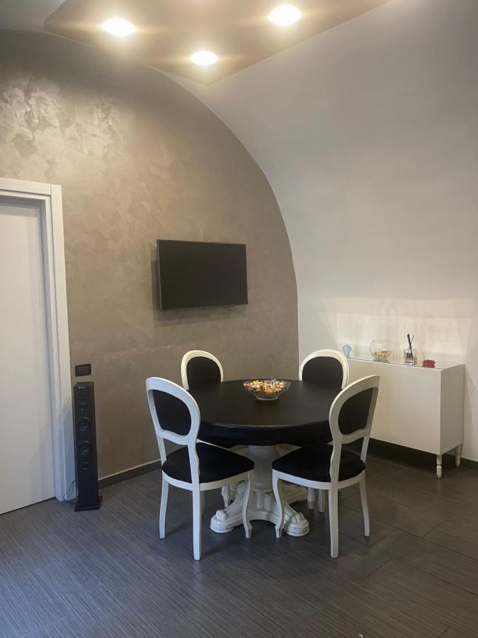 Plebiscito Home Наполи Екстериор снимка