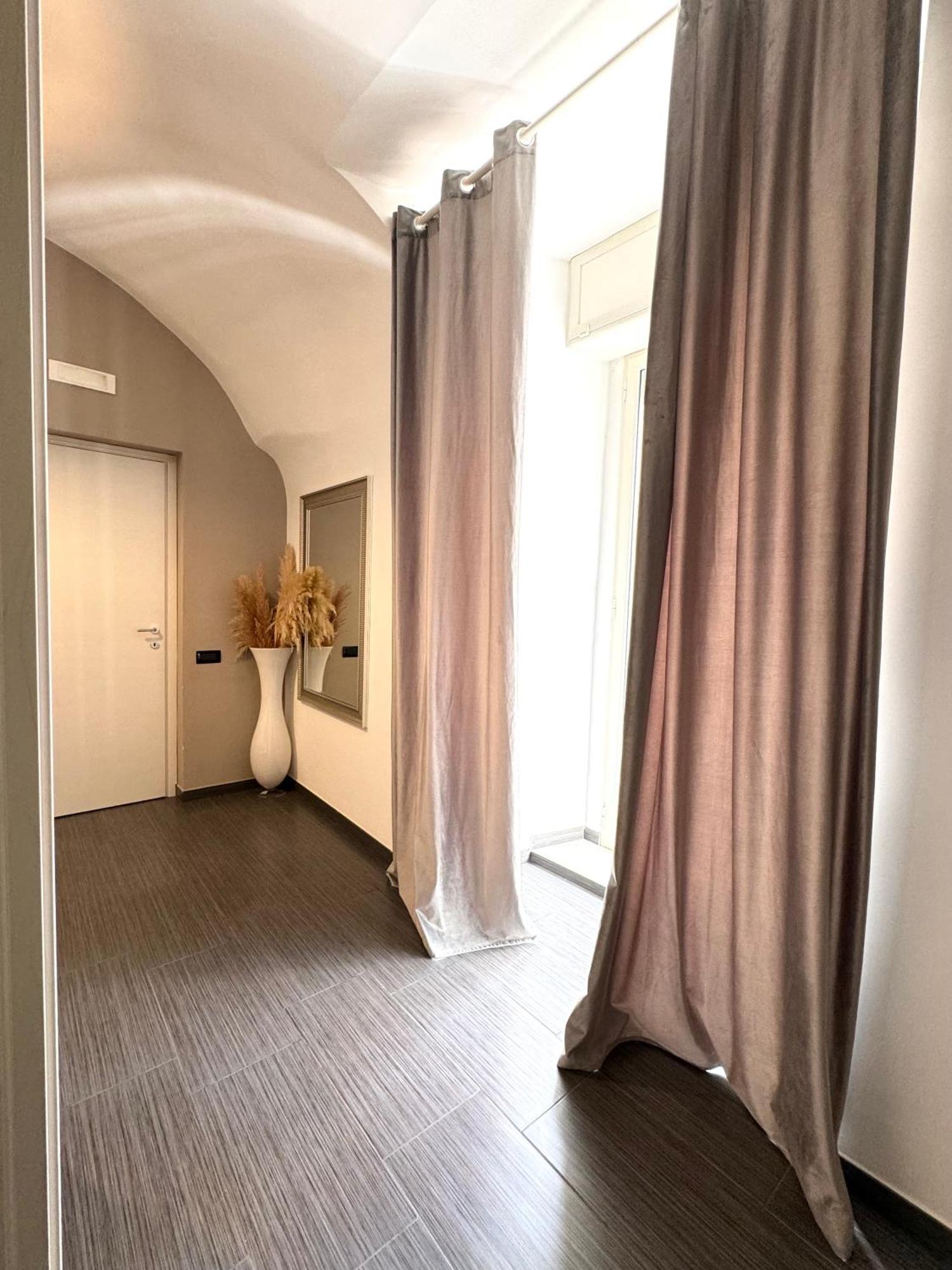 Plebiscito Home Наполи Екстериор снимка